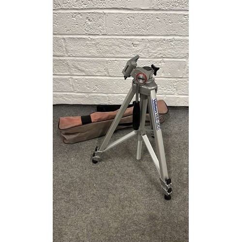 569 - VELBON VEB-3CC CAMERA TRIPOD