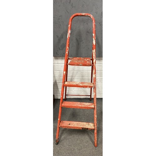 633 - RED STEP LADDER