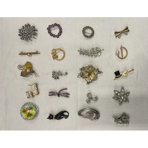 199 - 20 X MIXED BROOCHES