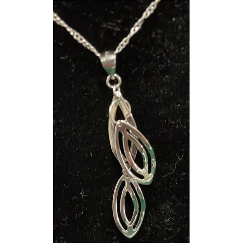 110 - SILVER NECKLACE