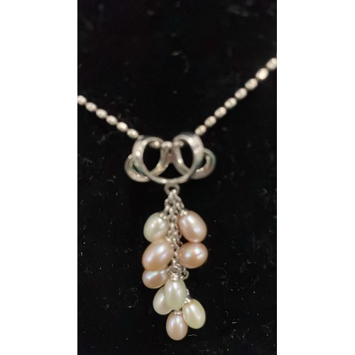 105 - 925 SILVER NECKLACE