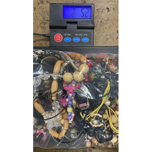 155 - QTY OF COSTUME JEWELLERY 2.52 KG