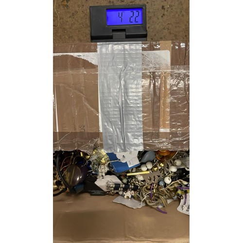 126 - COSTUME JEWELLERY 4.22 KG