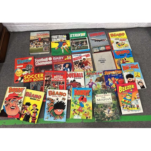 680 - MIXED COMIC AND FOOTBALL ANNUALS