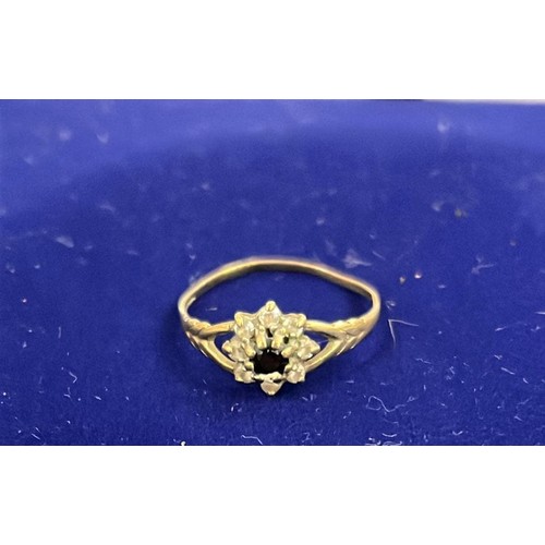 270C - 9CT YELLOW GOLD RING SIZE-R - weight 1.11g