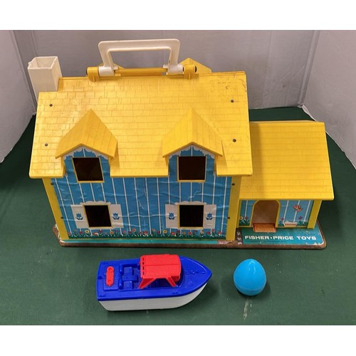 31 - FISHER PRICE HOUSE