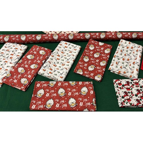 39 - END OF ROLL COTTON FABRIC / CHRISTMAS