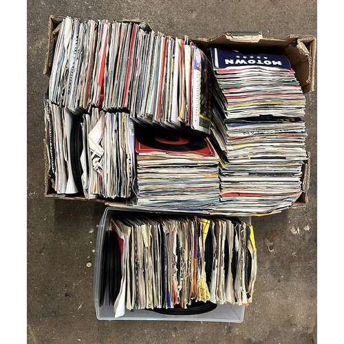 54 - MIXED ARTIST AND MUSIC 45s SINGLES