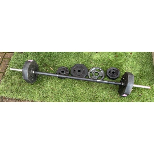 821 - TRAINING WEIGHTS AND BAR