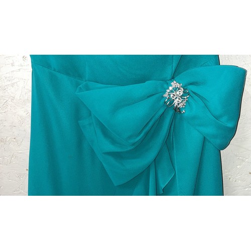 99 - LONG BLUE PARTY DRESS