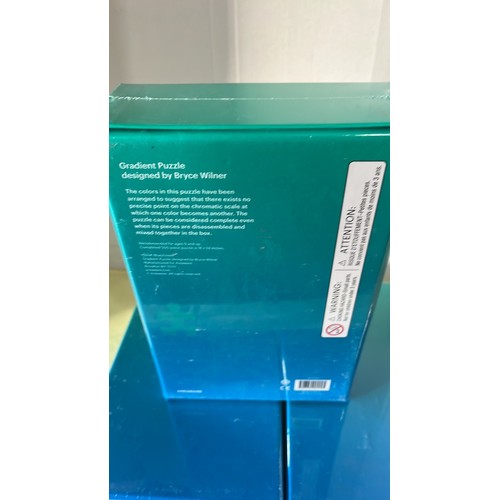 109 - 3 X 500pc GRADIENT PUZZLES PACKAGED