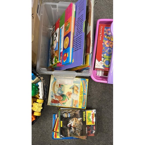 202 - QTY OF MIXED TOYS