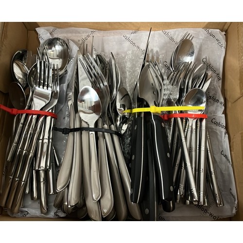 204 - MIXED CUTLERY