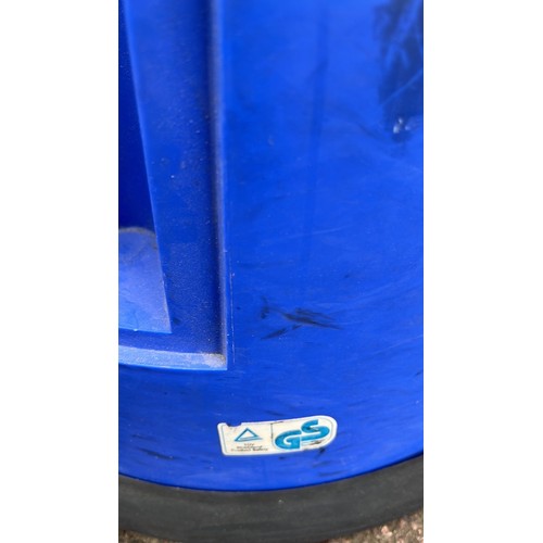 218 - MOBILE STEP IN BLUE