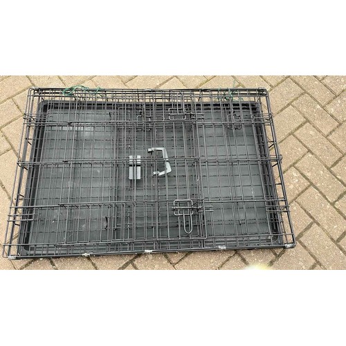 224 - BLACK METAL TRAVEL PET CAGE