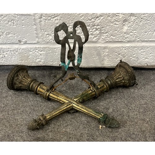 225 - EDWARDIAN HEAVY BRASS TORCH STYLE WALL LAMP