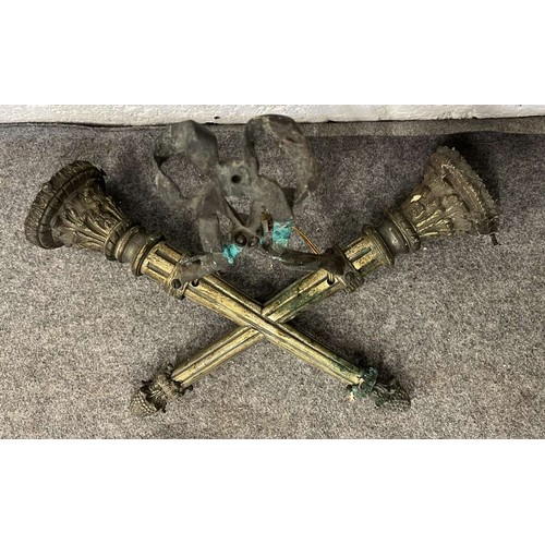225 - EDWARDIAN HEAVY BRASS TORCH STYLE WALL LAMP