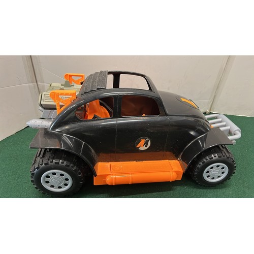 88 - HASBRO 2000 ACTION MAN SUPER TURBO VW BEETLE BUGGY CAR WITH ACTION MAN FIGURE
