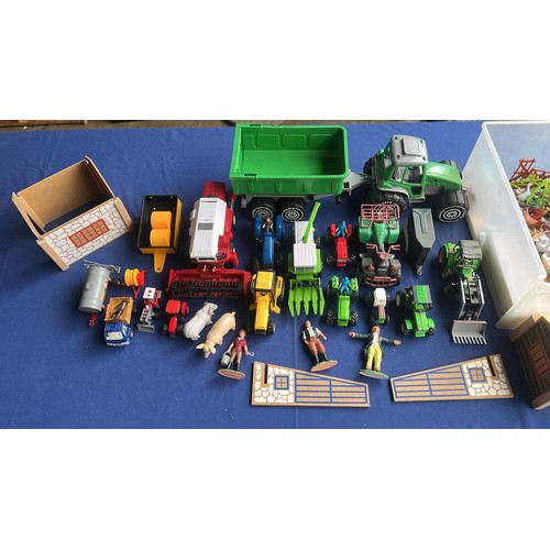 72 - SELECTION OF MIXED FARM TOYS SEE ALL PICTURES