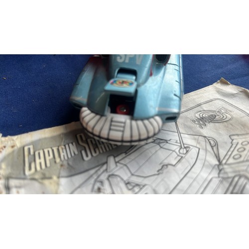 69 - 1993 SPECTRUM PURSUIT VEHICLE AND OTHER CAPTAIN SCARLET ITEMS