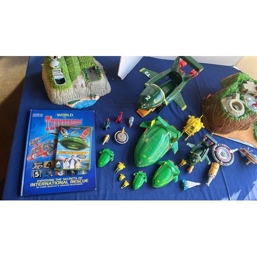 66 - SELECTION OF THUNDERBIRDS TRACY ISLANDS AND TRANSPORT / SEE ALL PICTURES