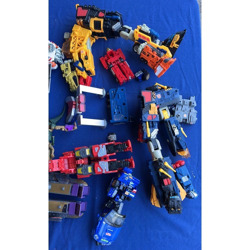 63 - VERY LARGE QTY OF MIXED TRANSFORMER TOYS / SEE ALL PICTURES