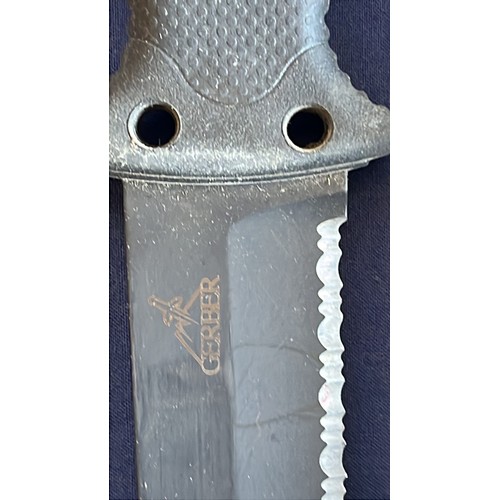 57 - GERBER OF PORTLAND OREGON USA COMBAT KNIFE...