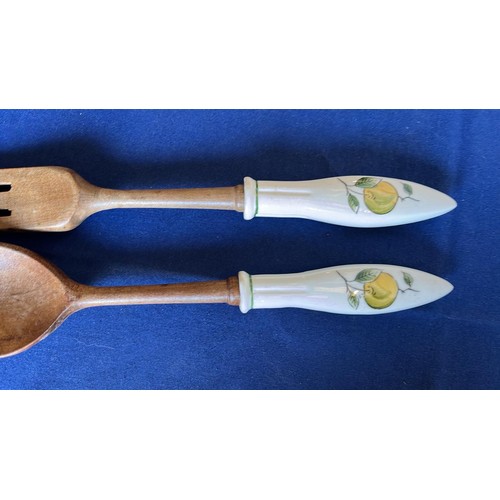 46 - ROYAL WORCESTER FRUIT BASKET CAKE PLATE PLUS AN ITALIAN SALAD BOWL SET...