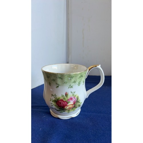 45 - 4 X ROYAL ALBERT OLD COUNTRY ROSES MUGS...