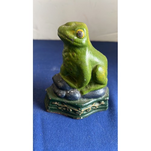 28 - CAST METAL GEESE & FROG DOOR STOPS...