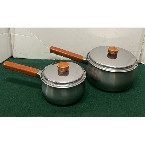 13 - 4 X RETRO COOK WARE SAUCEPANS...