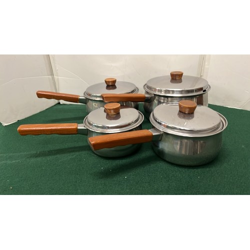 13 - 4 X RETRO COOK WARE SAUCEPANS...