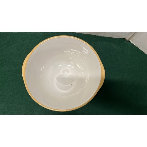 12 - TWO KITCHEN MIXING BOWLS AND 3 X PUDDING BOWLS...