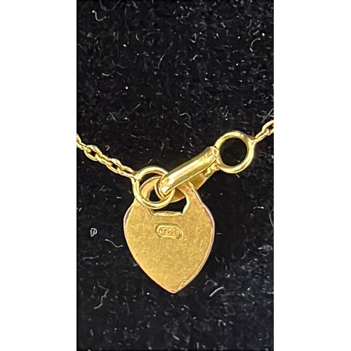 222 - CAMEO PENDENT AND CHAIN 9ct