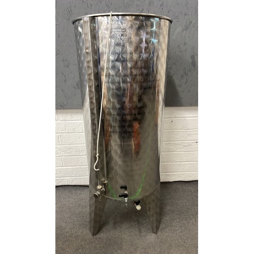 305 - SPUCHLAK 200L STAINLESS STEEL BREWING VAT