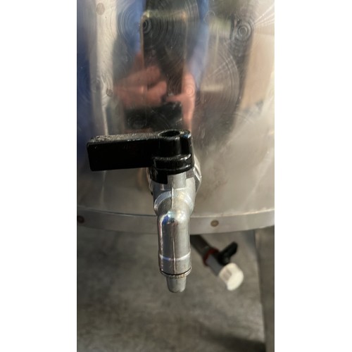 305 - SPUCHLAK 200L STAINLESS STEEL BREWING VAT
