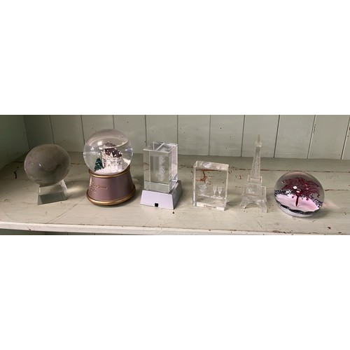 316 - GLASS ART WORK MIXED