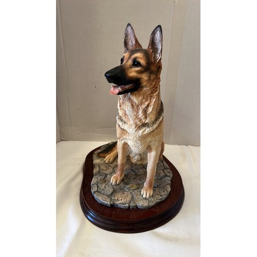 3 - 1994 LARGE GERMAN SHEPHERD DOG FIGURE