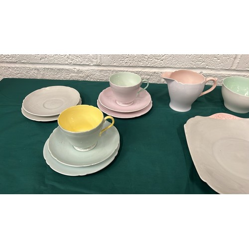 27 - SHELLY 20Pc MIXED COLOURED TEA TIME TABLE WARE