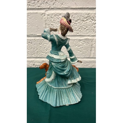 42 - ROYAL DOULTON 1993 FIGURE HN 3621 AUTUMNTIME