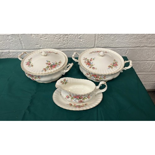 36 - 46 Pc ROYAL ALBERT TABLE WARE / MOSS ROSE SEE ALL PICTURES