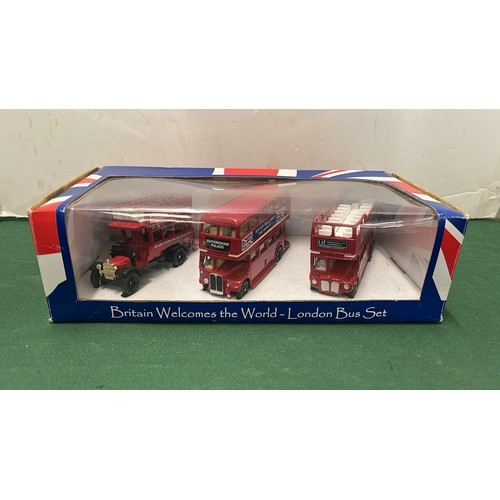 288 - LONDON BUS SET BY OXFORD