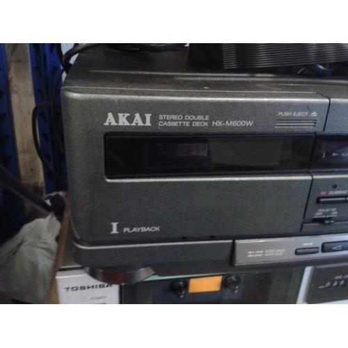 116 - Akai stereo double cassette deck hx-m600w (right side won’t stay shut), toshiba stereo cassette deck... 