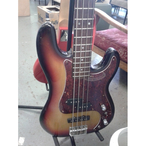 119 - Encore electric bass guitar