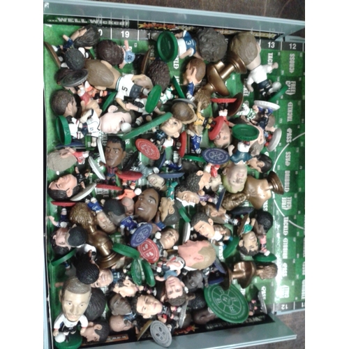 136 - Large amounts of assorted microstars football figures