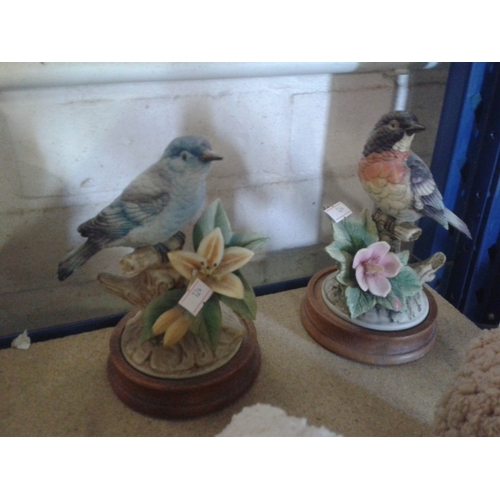 124 - 2 x dark blue Wedgwood jasperware lidded trinket pots, 2 x modern cartoon sheep ornaments & 2 x Kowa... 