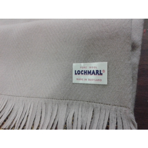 133 - As new Lochsmarl 100% wool and silk gents scarf