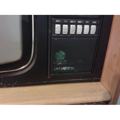 365 - Rare retro Dynatron CTV 55 colour television in Walnut cabinet