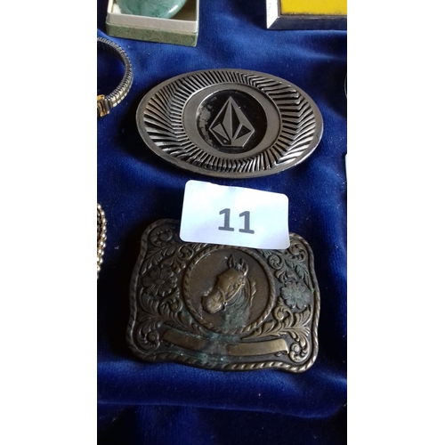 11 - 2 x vintage metal belt buckles