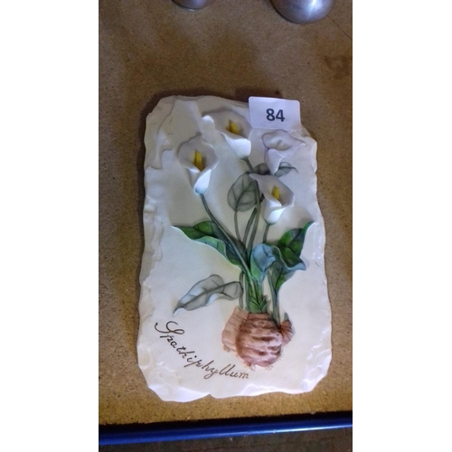 84 - Shudehill three-dimensional calla lily wall plaque approx. 25 x 15 cm